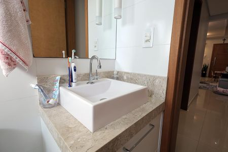 Apartamento para alugar com 120m², 2 quartos e 2 vagas Apartamento para alugar com 120m², 2 quartos e 2 vagasBanheiro