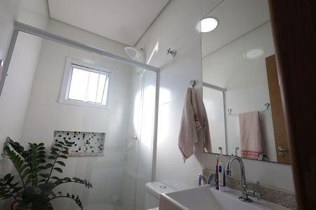 Apartamento para alugar com 120m², 2 quartos e 2 vagas Apartamento para alugar com 120m², 2 quartos e 2 vagasBanheiro