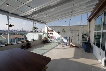 Apartamento para alugar com 120m², 2 quartos e 2 vagas Apartamento para alugar com 120m², 2 quartos e 2 vagasCobertura