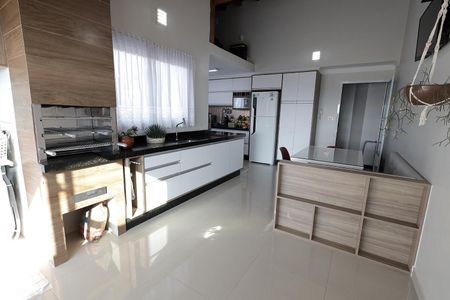 Apartamento para alugar com 120m², 2 quartos e 2 vagas Apartamento para alugar com 120m², 2 quartos e 2 vagasChurrasqueira