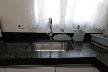 Apartamento para alugar com 120m², 2 quartos e 2 vagas Apartamento para alugar com 120m², 2 quartos e 2 vagasCozinha