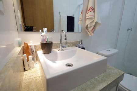 Apartamento para alugar com 120m², 2 quartos e 2 vagas Apartamento para alugar com 120m², 2 quartos e 2 vagasBanheiro Suíte