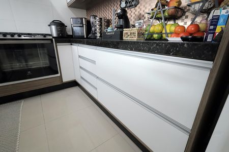 Apartamento para alugar com 120m², 2 quartos e 2 vagas Apartamento para alugar com 120m², 2 quartos e 2 vagasCozinha