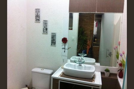 Casa para alugar com 252m², 5 quartos e 2 vagas