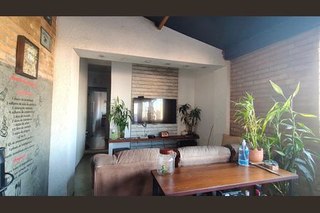 Casa para alugar com 252m², 5 quartos e 2 vagas