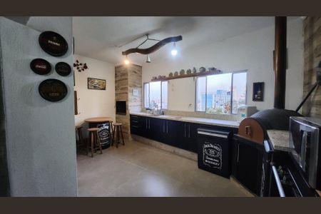 Casa para alugar com 252m², 5 quartos e 2 vagas