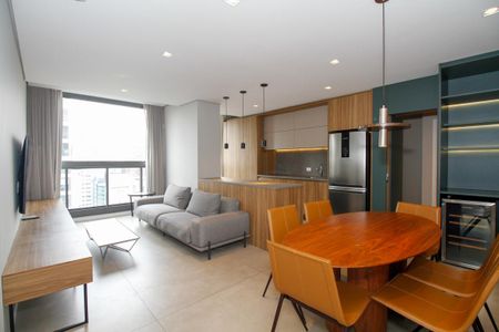 Sala de Estar e Jantar de apartamento para alugar com 2 quartos, 88m² em Jardim Paulista, São Paulo
