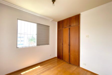 Apartamento à venda com 90m², 3 quartos e 2 vagasQuarto 3