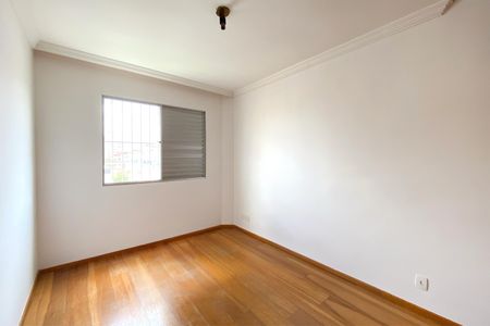 Apartamento à venda com 90m², 3 quartos e 2 vagasQuarto 2