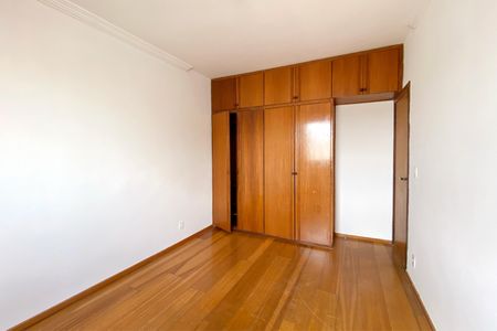 Apartamento à venda com 90m², 3 quartos e 2 vagasQuarto 2