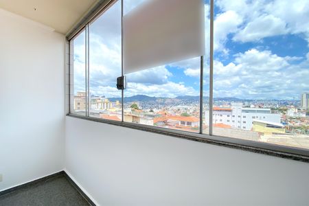 Apartamento à venda com 90m², 3 quartos e 2 vagasÁrea de Serviço