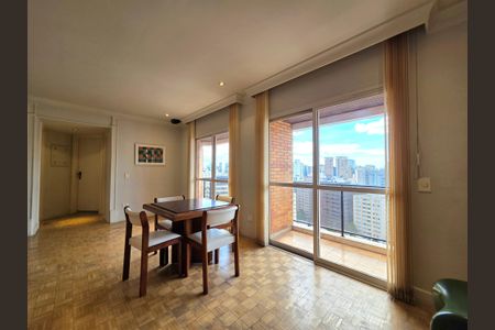 Apartamento à venda com 84m², 2 quartos e 2 vagasSala