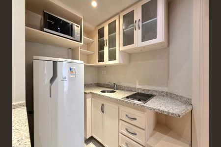 Apartamento à venda com 84m², 2 quartos e 2 vagasCozinha