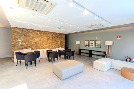 Apartamento para alugar com 163m², 3 quartos e 3 vagas Apartamento para alugar com 163m², 3 quartos e 3 vagasÁrea comum - Salão de festas