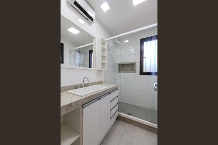 Apartamento para alugar com 163m², 3 quartos e 3 vagas Apartamento para alugar com 163m², 3 quartos e 3 vagasBanheiro Suíte 2