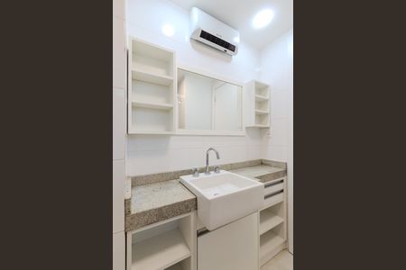 Apartamento para alugar com 163m², 3 quartos e 3 vagas Apartamento para alugar com 163m², 3 quartos e 3 vagasBanheiro Suíte 3