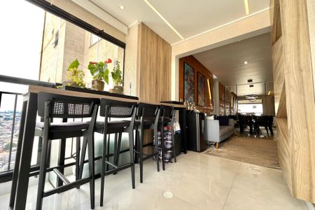 Apartamento à venda com 68m², 2 quartos e 1 vagaVaranda