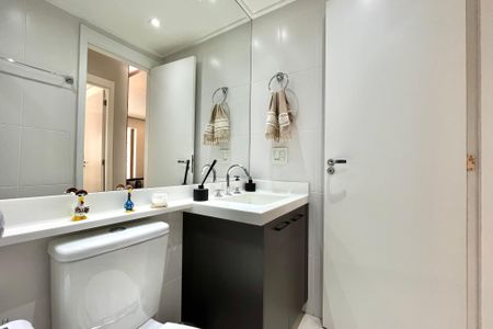 Apartamento à venda com 68m², 2 quartos e 1 vagaBanheiro Corredor