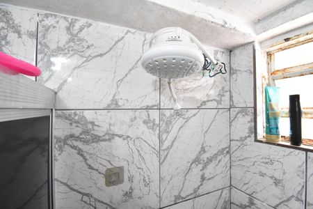 Casa de condomínio para alugar com 50m², 1 quarto e sem vagaBanheiro 