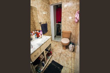 Casa à venda com 300m², 6 quartos e 2 vagas Casa à venda com 300m², 6 quartos e 2 vagasBanheiro da Suíte 2