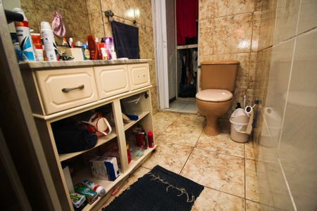 Casa à venda com 300m², 6 quartos e 2 vagas Casa à venda com 300m², 6 quartos e 2 vagasBanheiro da Suíte 2