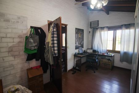 Casa à venda com 300m², 6 quartos e 2 vagas Casa à venda com 300m², 6 quartos e 2 vagasQuarto 1