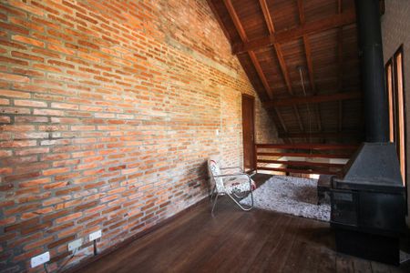 Casa à venda com 300m², 6 quartos e 2 vagas Casa à venda com 300m², 6 quartos e 2 vagasSala 2