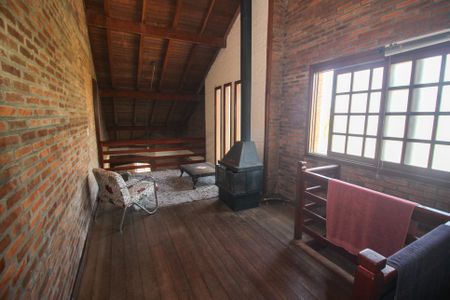 Casa à venda com 300m², 6 quartos e 2 vagas Casa à venda com 300m², 6 quartos e 2 vagasSala 2