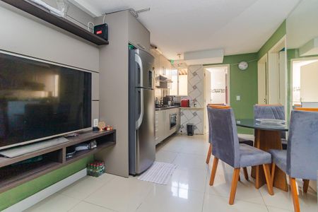 Sala de apartamento à venda com 2 quartos, 43m² em Glória, Porto Alegre