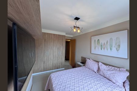 Apartamento à venda com 84m², 3 quartos e 1 vaga Apartamento à venda com 84m², 3 quartos e 1 vagaSuíte