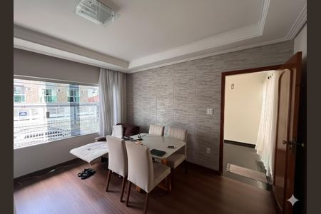 Casa à venda com 367m², 3 quartos e 5 vagas