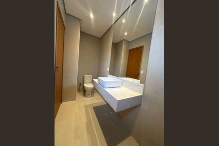 Casa à venda com 3 quartos, 120m² em Vila Gumercindo, São Paulo