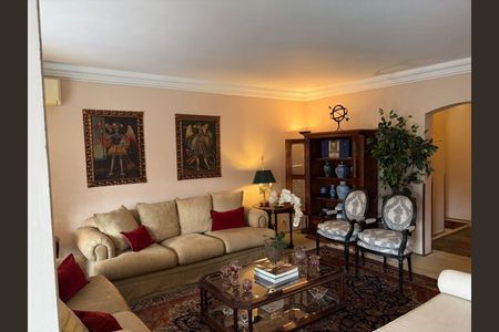 Casa à venda com 4 quartos, 370m² em Morumbi, São Paulo