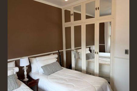 Casa à venda com 4 quartos, 370m² em Morumbi, São Paulo