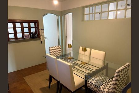 Casa à venda com 4 quartos, 370m² em Morumbi, São Paulo