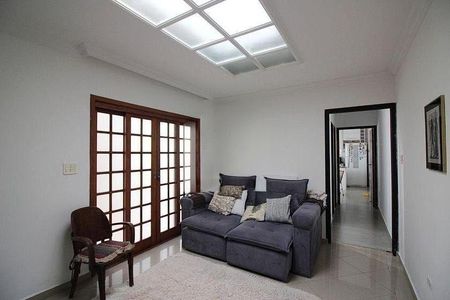 Casa à venda com 3 quartos, 330m² em Vila Mussoline, São Bernardo do Campo