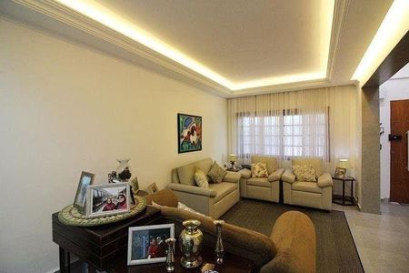 Casa à venda com 3 quartos, 330m² em Vila Mussoline, São Bernardo do Campo