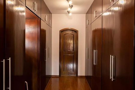 Casa à venda com 4 quartos, 409m² em Vila Rio Branco, São Paulo