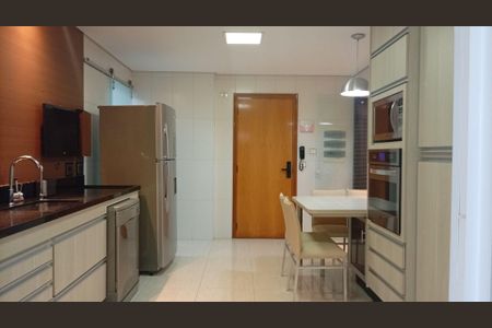 Apartamento à venda com 4 quartos, 203m² em Jardim do Mar, São Bernardo do Campo