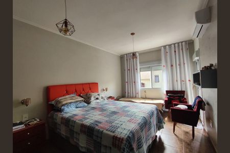 Casa à venda com 5 quartos, 250m² em Vila Guarani (Zona Sul), São Paulo