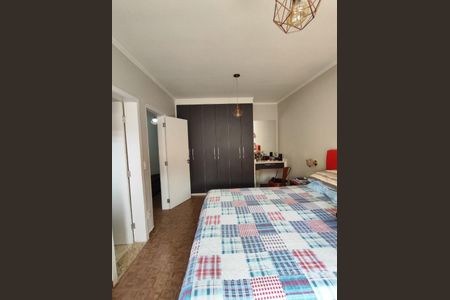 Casa à venda com 5 quartos, 250m² em Vila Guarani (Zona Sul), São Paulo