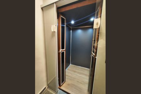 Casa à venda com 5 quartos, 250m² em Vila Guarani (Zona Sul), São Paulo