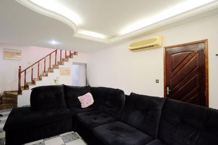 Casa à venda com 4 quartos, 250m² em Vila Aricanduva, São Paulo