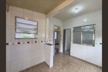 Casa para alugar com 60m², 2 quartos e sem vaga Casa para alugar com 60m², 2 quartos e sem vagaCozinha