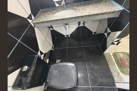 Casa para alugar com 60m², 2 quartos e sem vaga Casa para alugar com 60m², 2 quartos e sem vagaBanheiro Suite