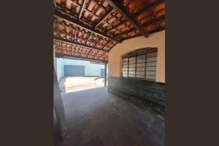 Casa para alugar com 108m², 3 quartos e 2 vagas
