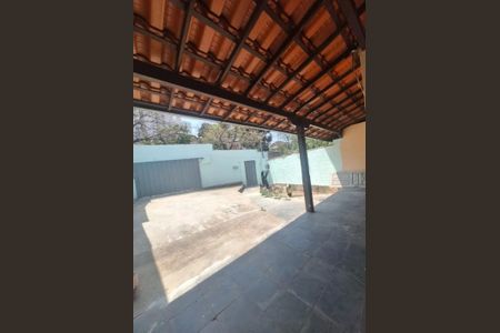 Casa para alugar com 108m², 3 quartos e 2 vagas