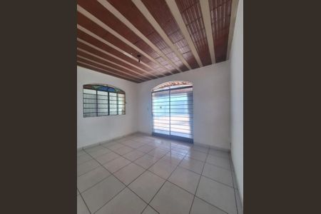 Casa para alugar com 3 quartos, 108m² em Caieiras, Vespasiano