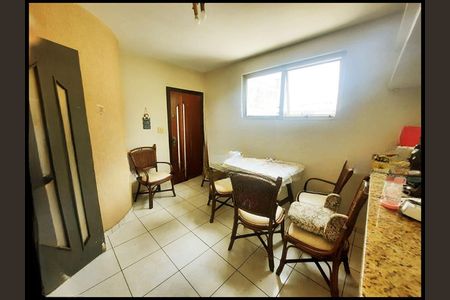 Casa à venda com 3 quartos, 310m² em Vila Mariana, São Paulo