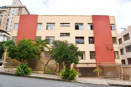 Apartamento à venda com 90m², 3 quartos e 1 vaga Apartamento à venda com 90m², 3 quartos e 1 vagaFachada do Prédio